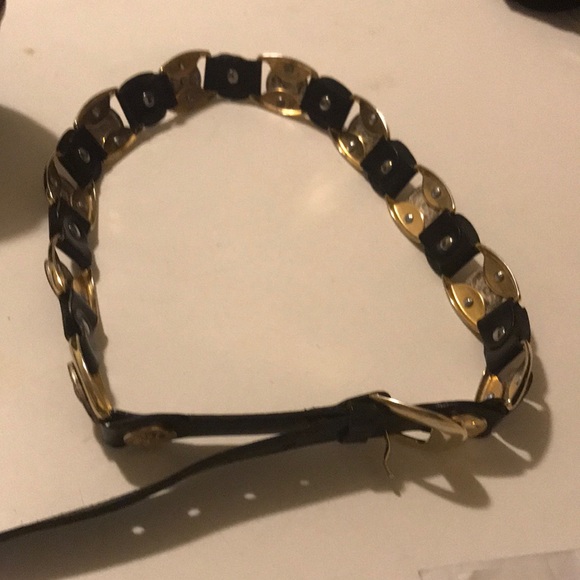 SOLD VTG Versace Estro Verse Medusa Medallion Belt - Picture 2 of 8